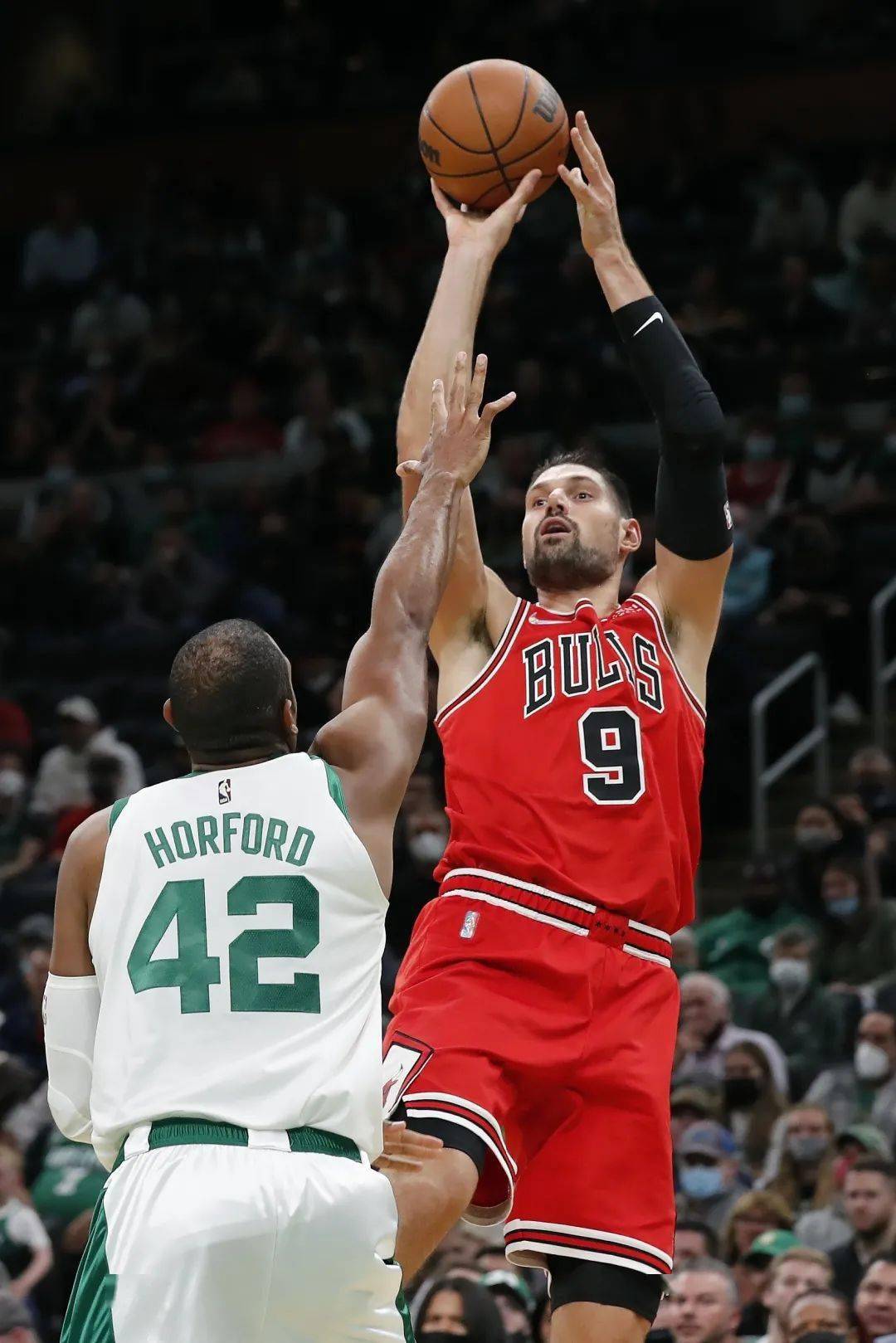 包含公牛关键时刻失误不断，球队憾负对手，说明报告经营手机成为这里.的词条